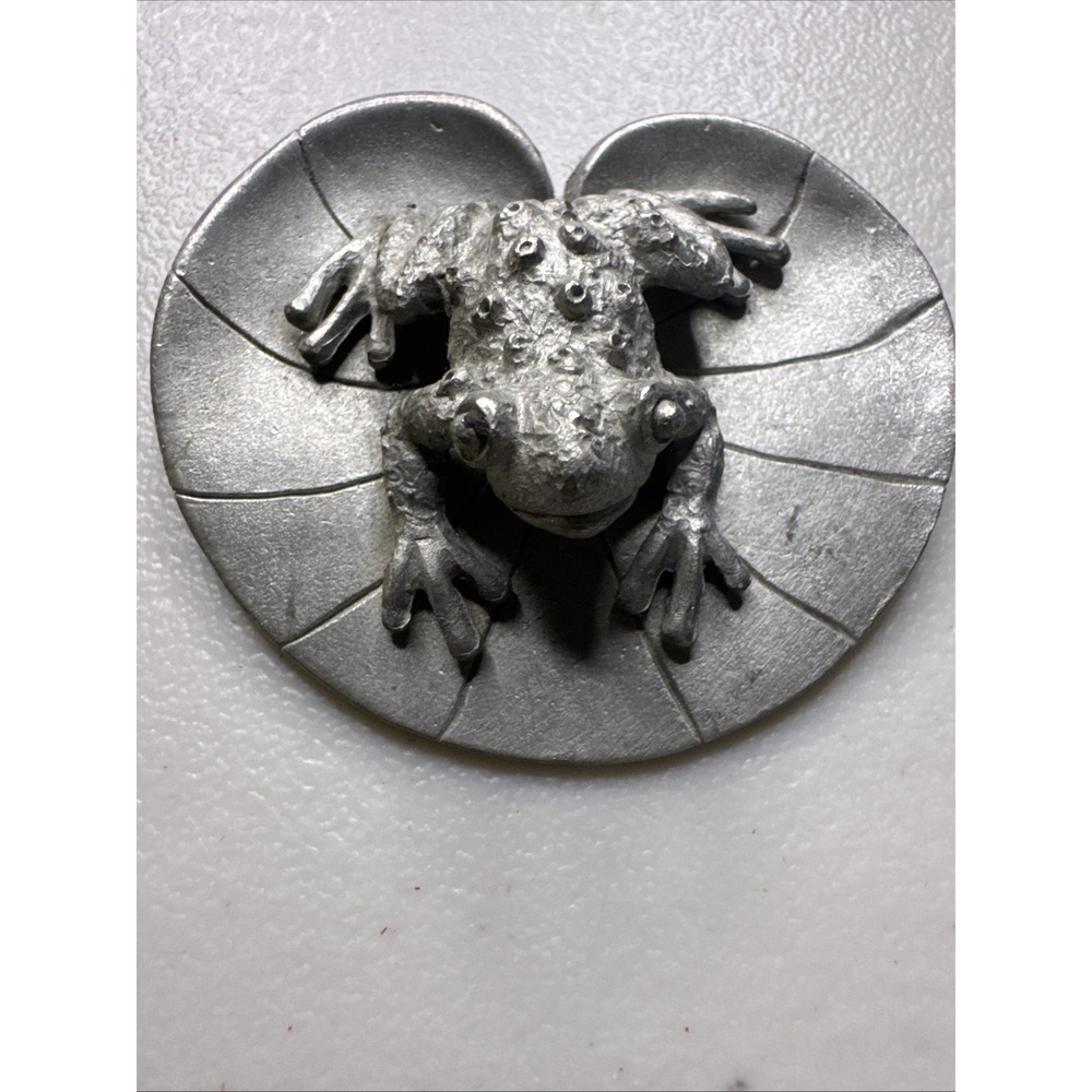 Vintage 1987 Spooniques Pewter Frog On Lily Pad PP271 Decorative‎ Figurine 2"